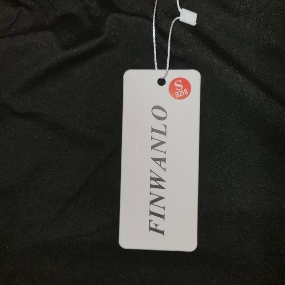 NWT Black Adjustable Strap Ruffle Bottom Chemise Small - Picture 5 of 10